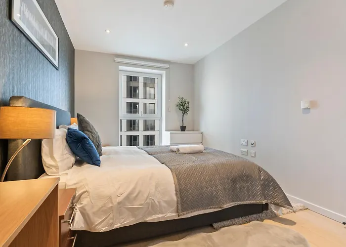 Elegant 2Br Flat On 20Th Floor Near Many Attractions