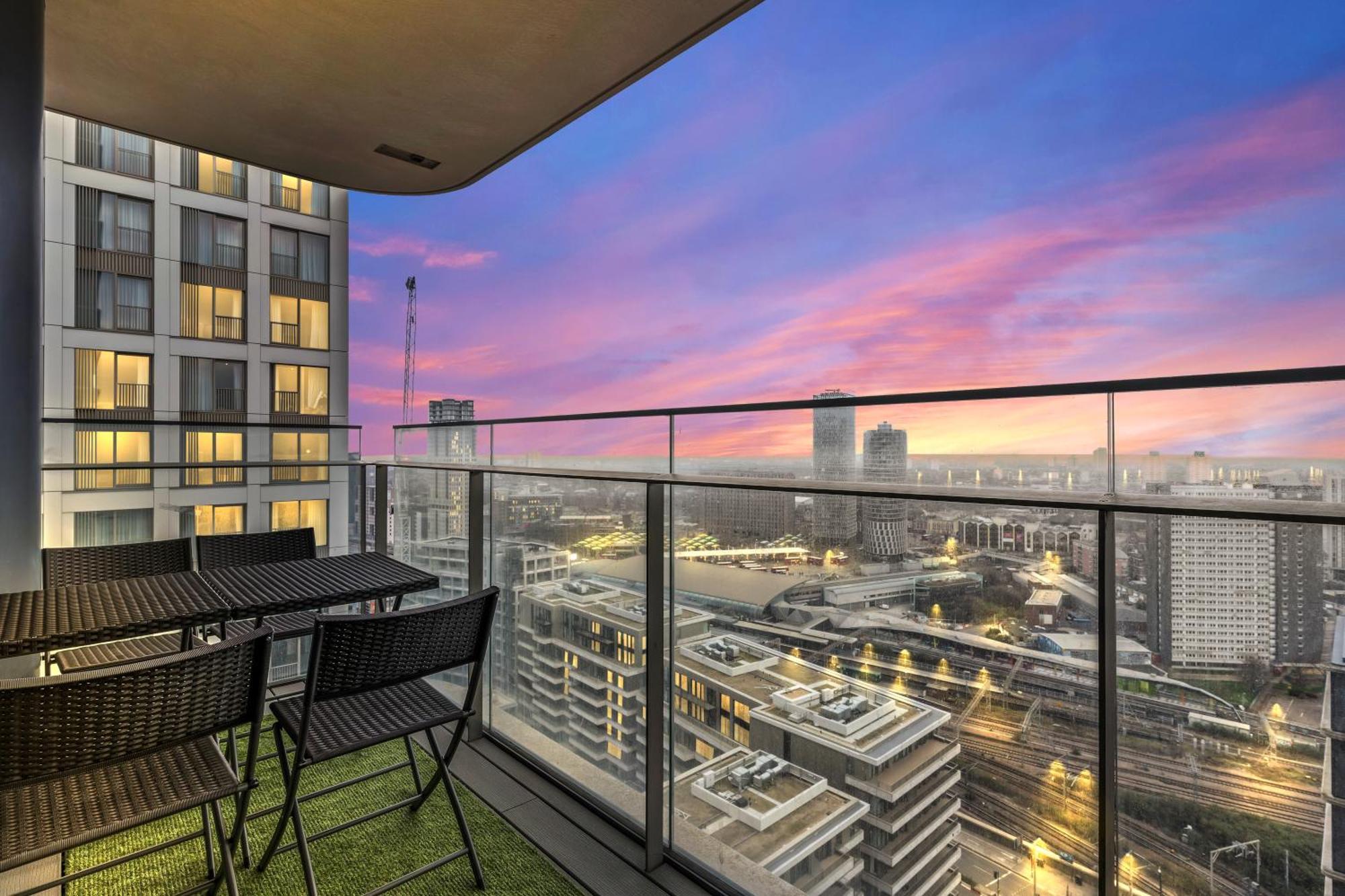 Elegant 2Br Flat On 20Th Floor Near Many Attractions Apartamento