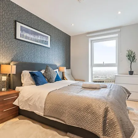 Elegant 2Br Flat On 20Th Floor Near Many Attractions Londres Extérieur photo