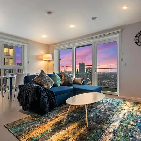 Elegant 2Br Flat On 20Th Floor Near Many Attractions Londres Extérieur photo