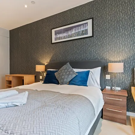 Elegant 2Br Flat On 20Th Floor Near Many Attractions Londres Extérieur photo