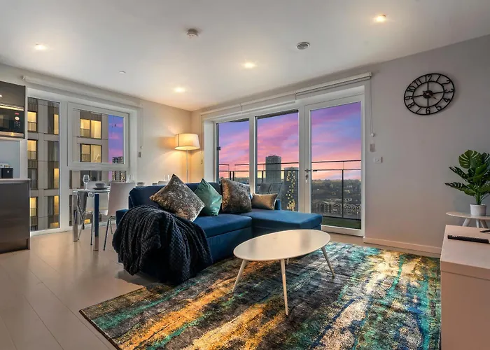 Elegant 2Br Flat On 20Th Floor Near Many Attractions